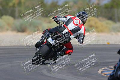 media/Sep-25-2023-Moto Forza (Mon) [[81ffa65e0a]]/B-C Group/Session 4 (Turn 2 Backside)/